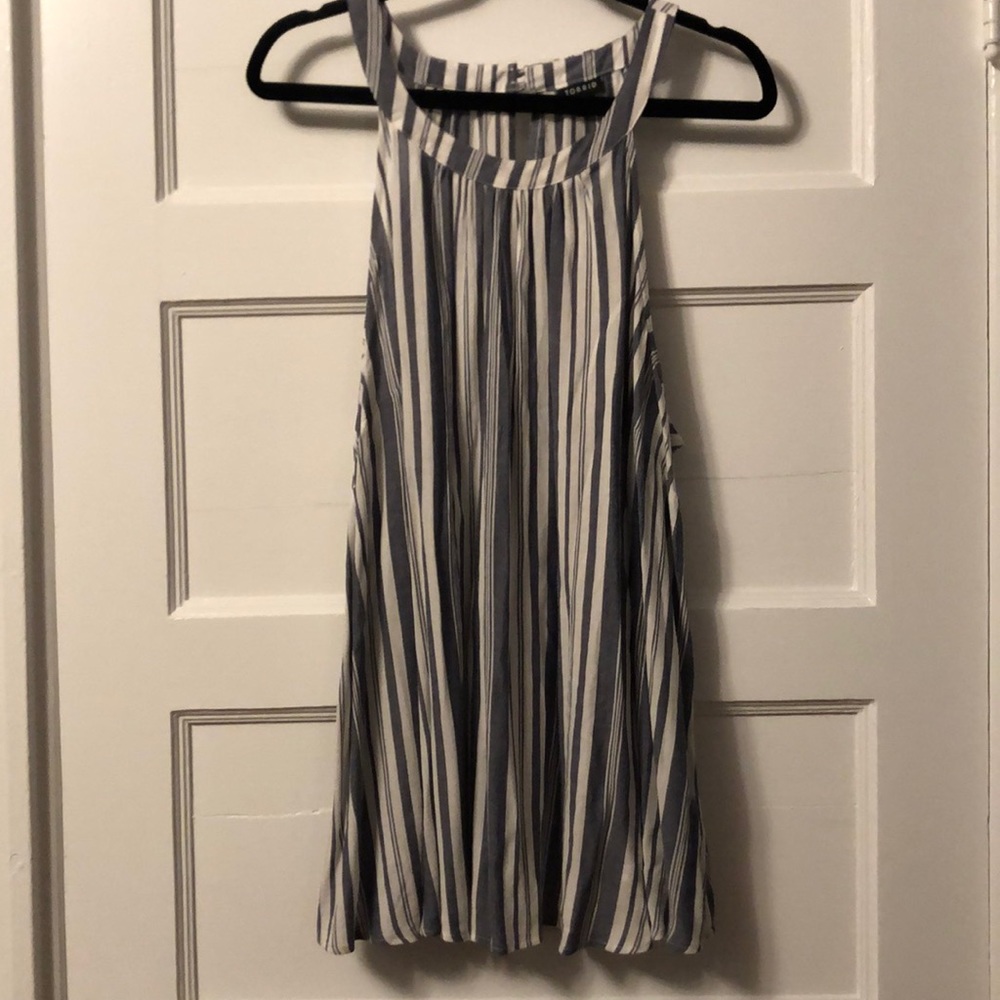 Final Price! Torrid Blue and white gauze tank - 3x